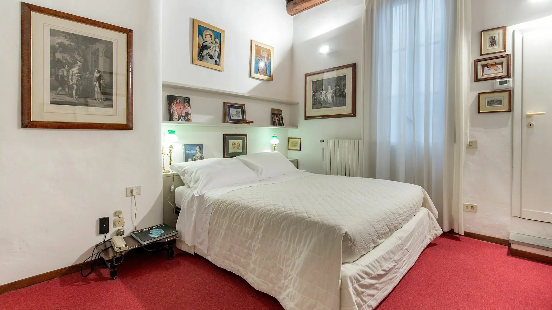 Bb Charme - Ponte Vecchio Apartment Florence 0*,  Italy