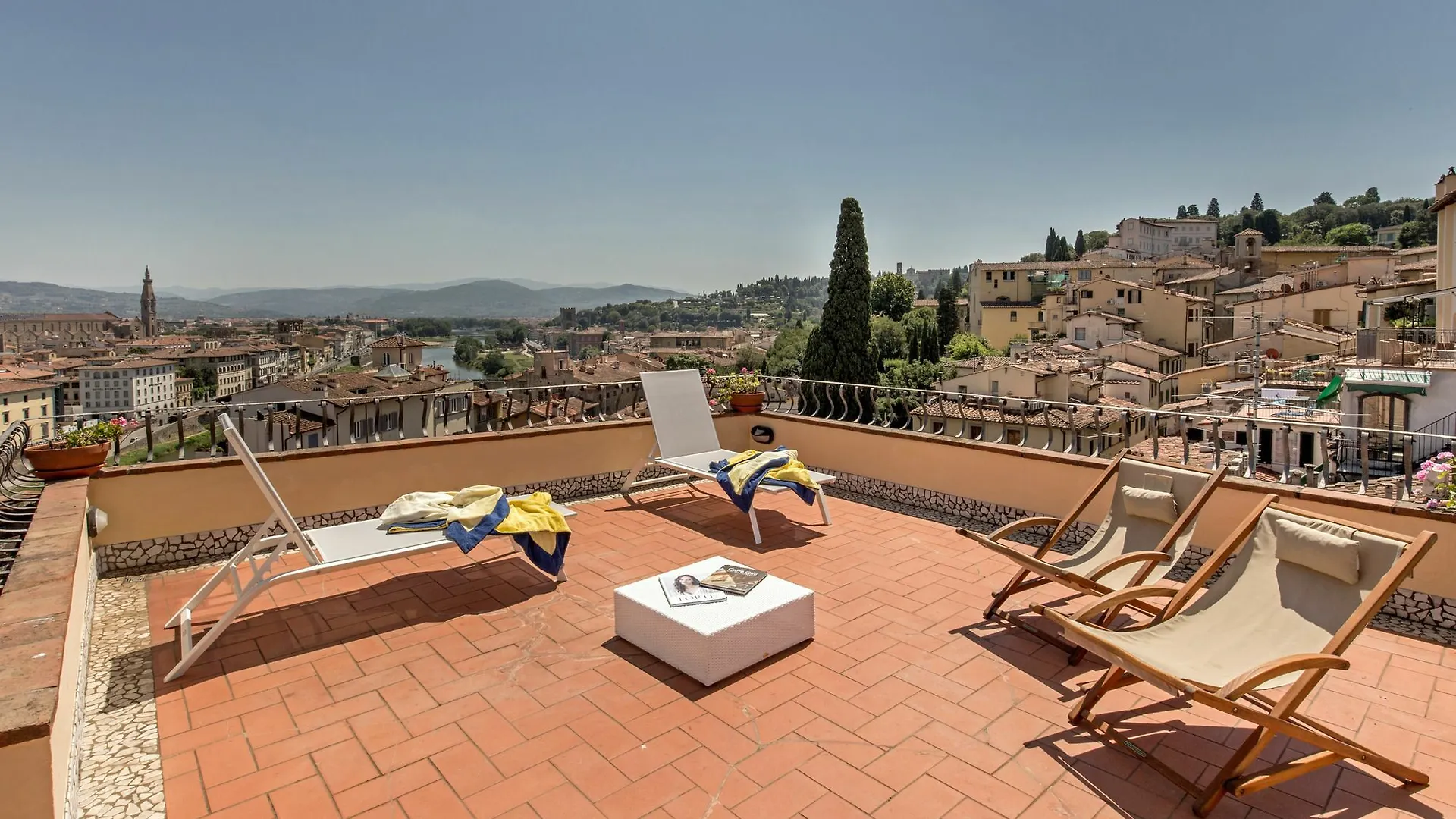 Bb Charme - Ponte Vecchio Apartment Florence