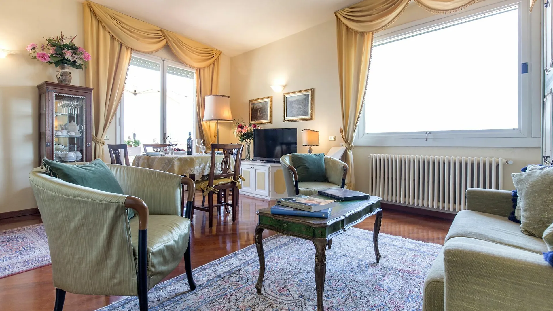 Bb Charme - Ponte Vecchio Apartment Florence